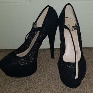 Lacy High Heel